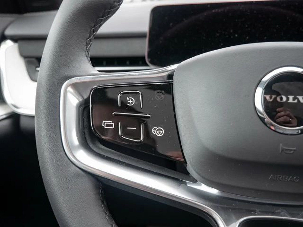 Volvo EX90