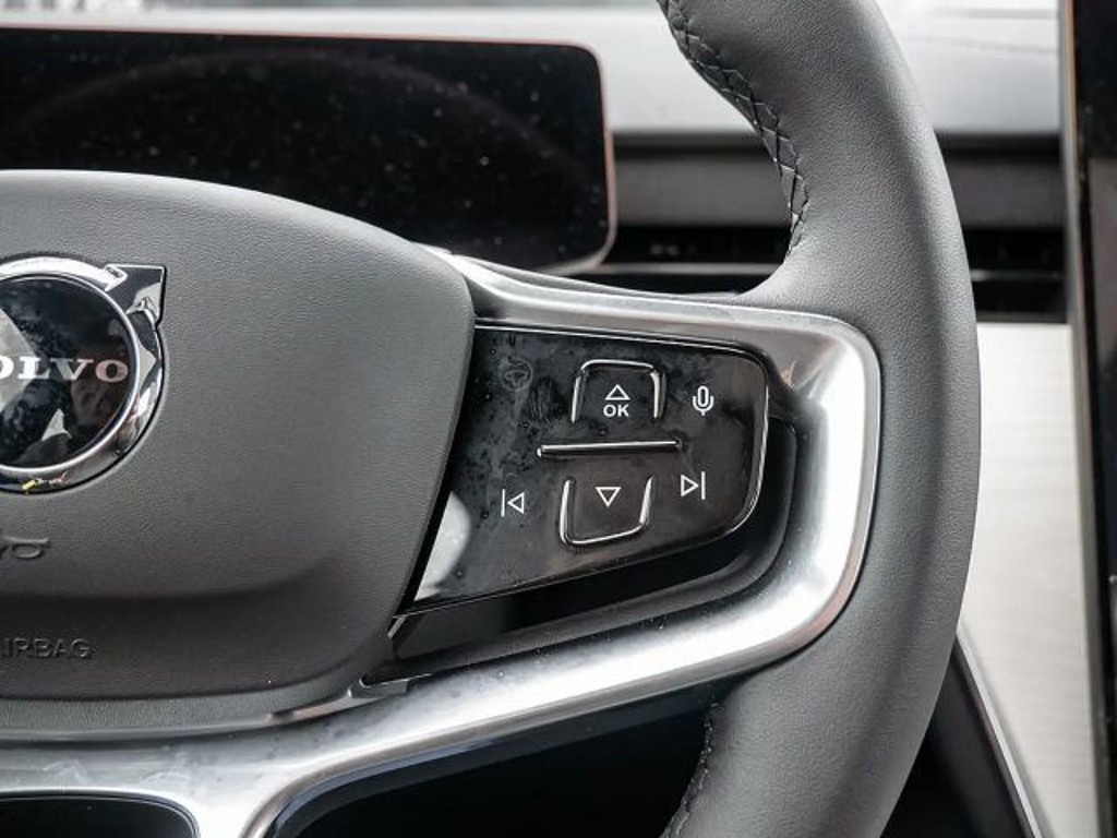 Volvo EX90