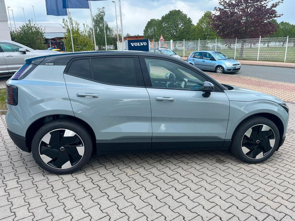 Volvo EX30