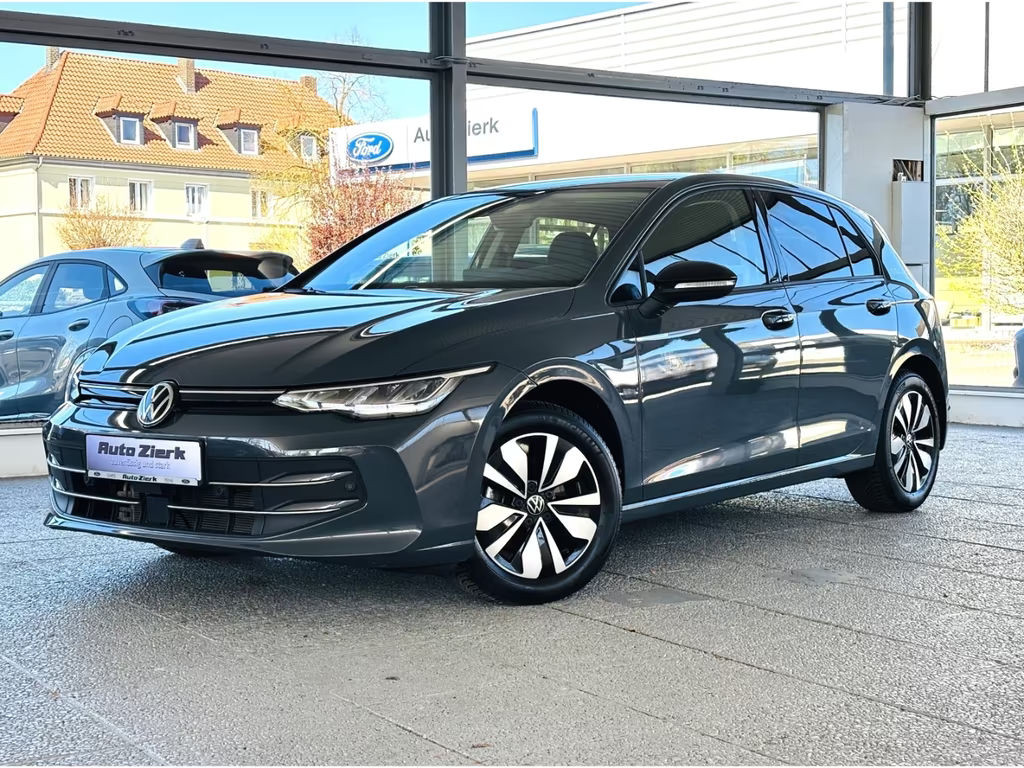 Volkswagen Golf 1.5 TSI Golf VIII