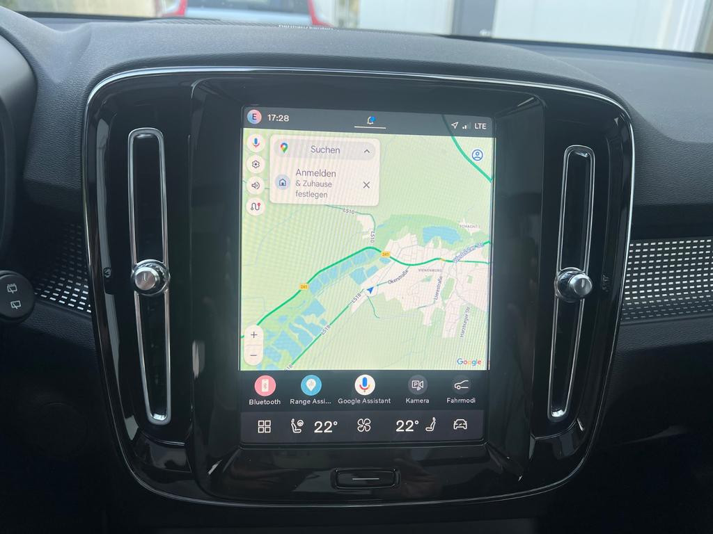 Volvo EX40