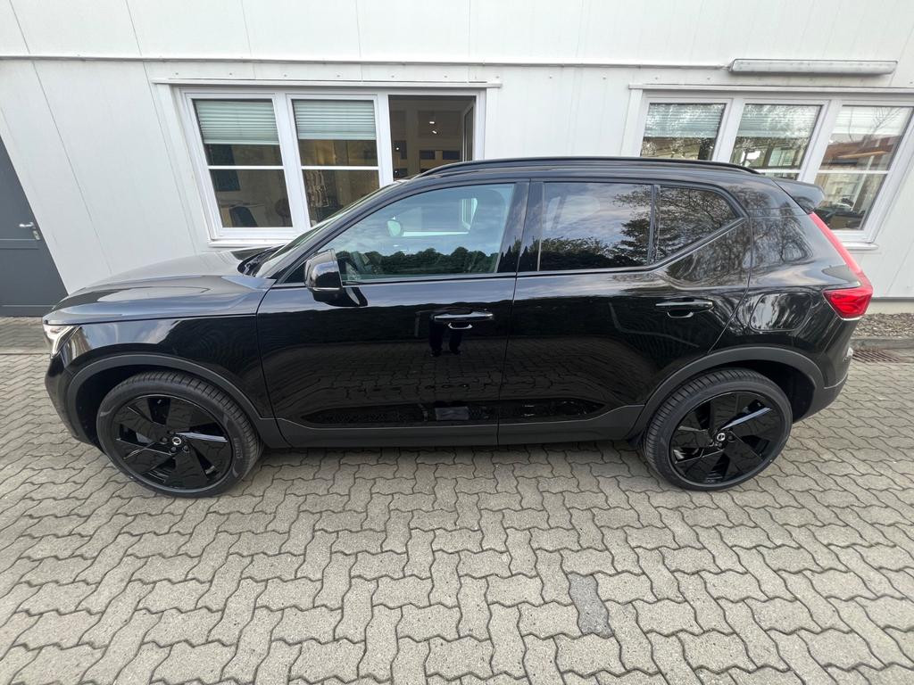 Volvo EX40