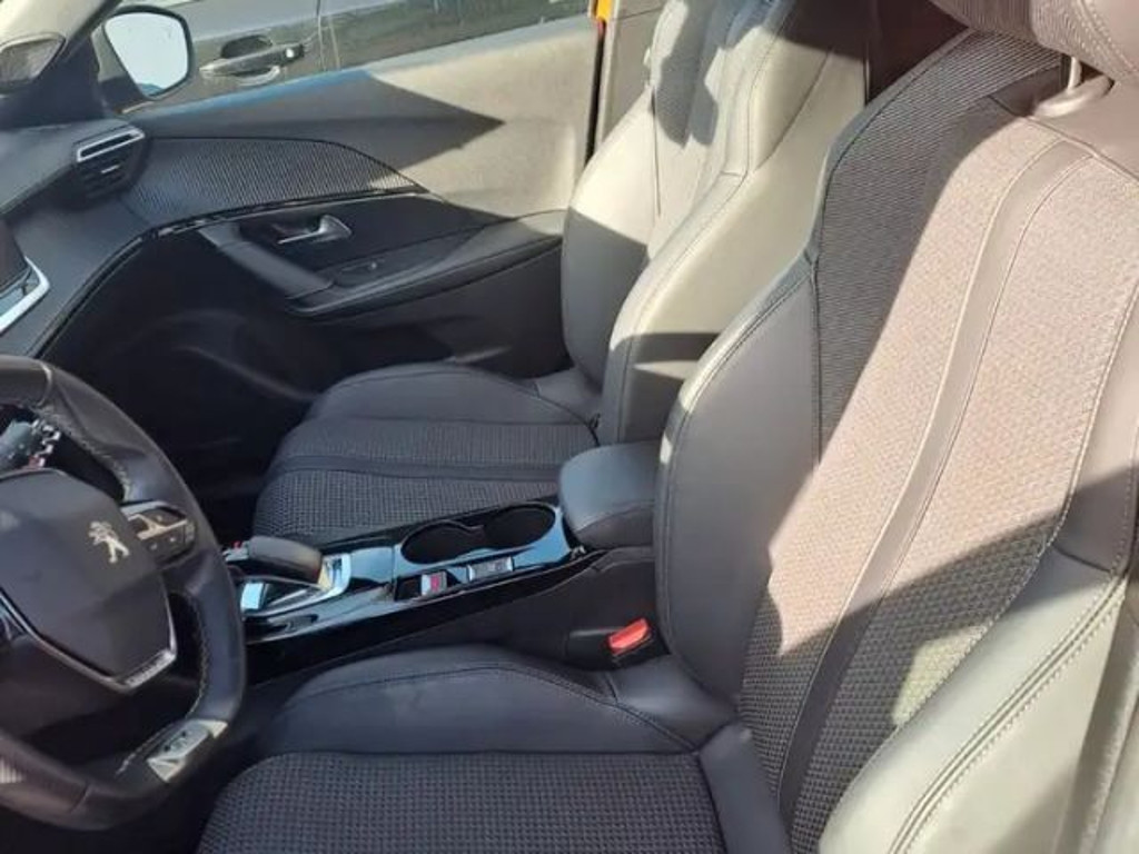 Peugeot e-2008 GT-Line