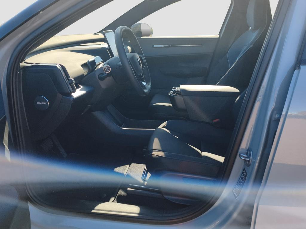 Volvo EX30
