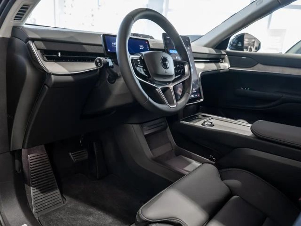 Volvo EX90