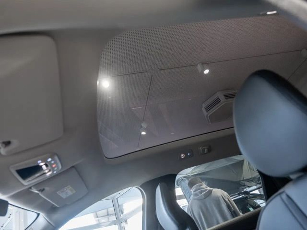 Volvo EX90