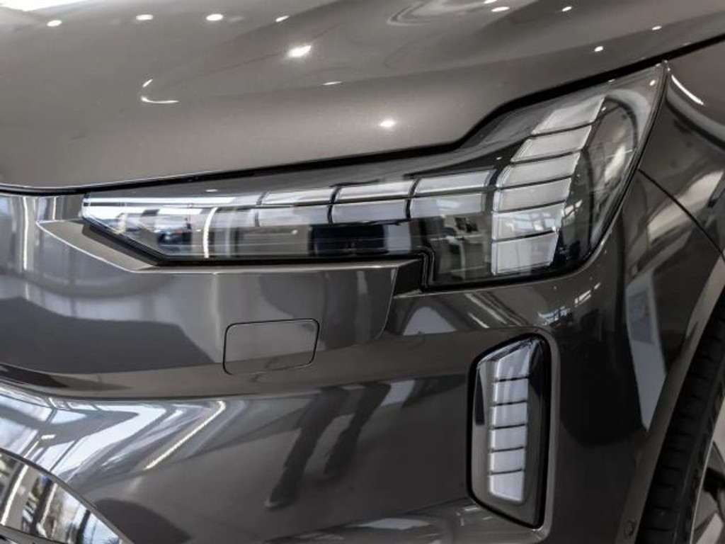 Volvo EX90