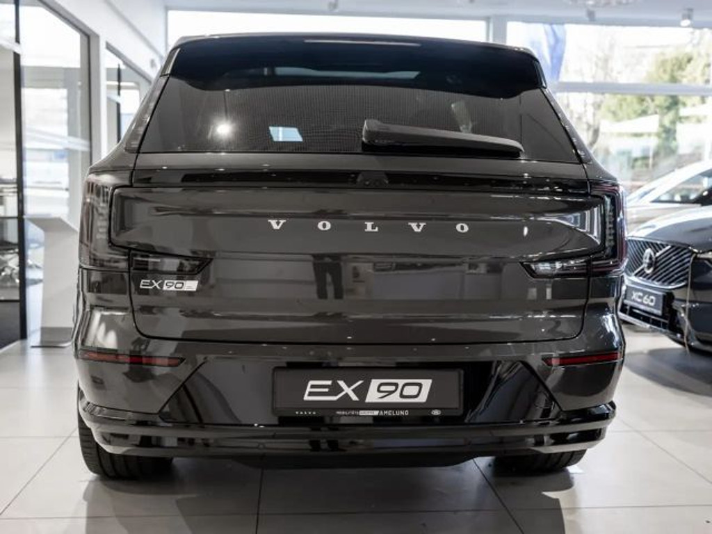 Volvo EX90