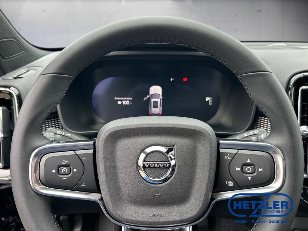 Volvo EX40