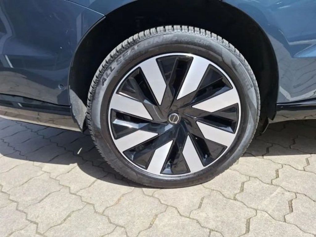 Volvo EX90