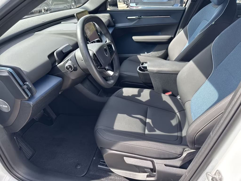Volvo EX30