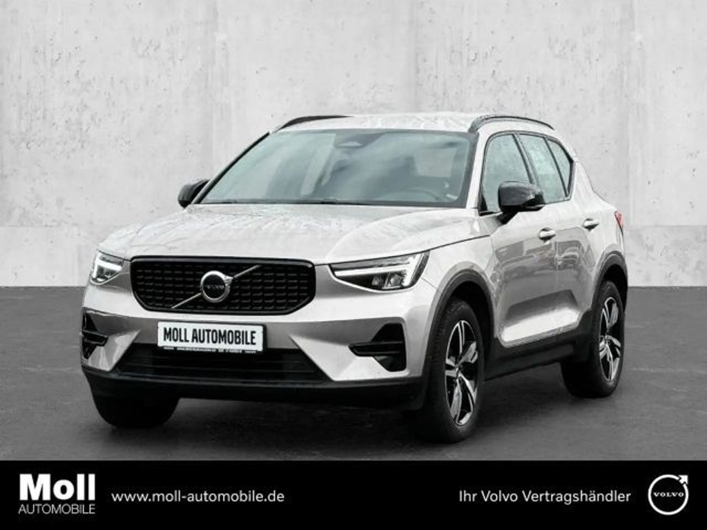 Volvo XC40 Plus Dark