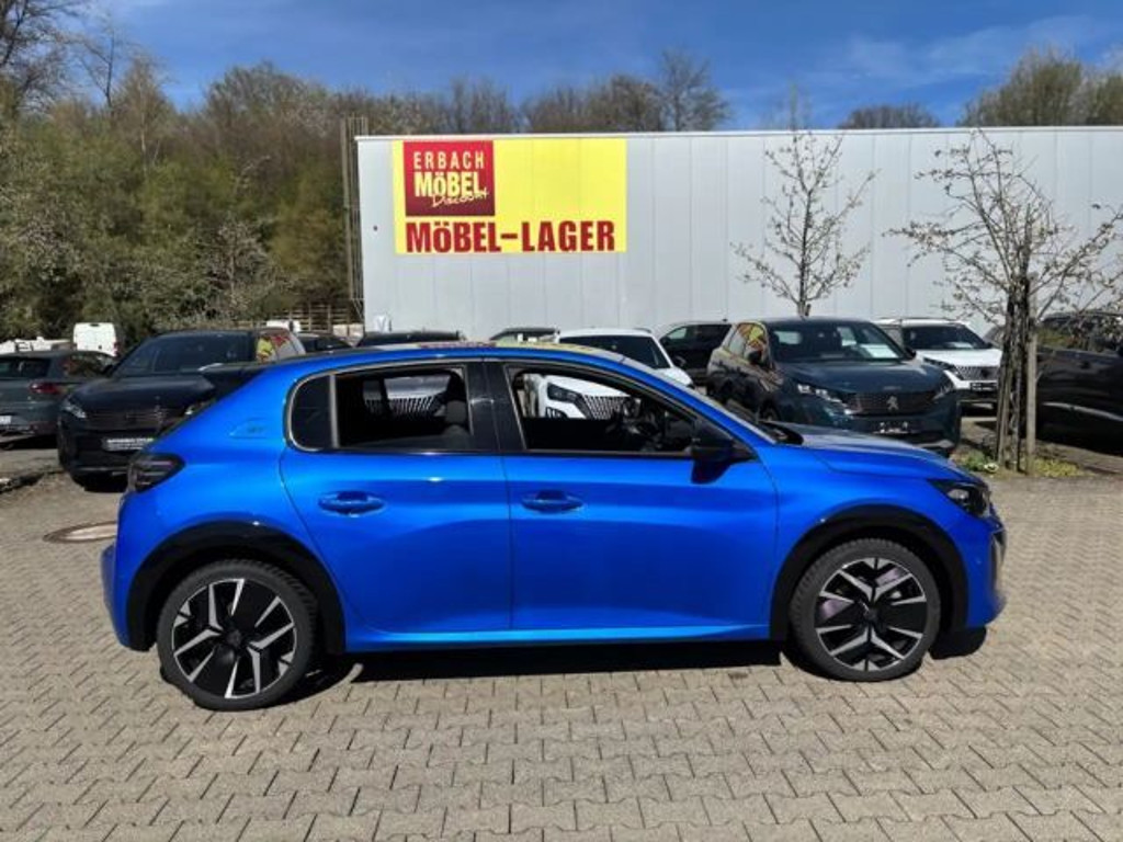 Peugeot e-208