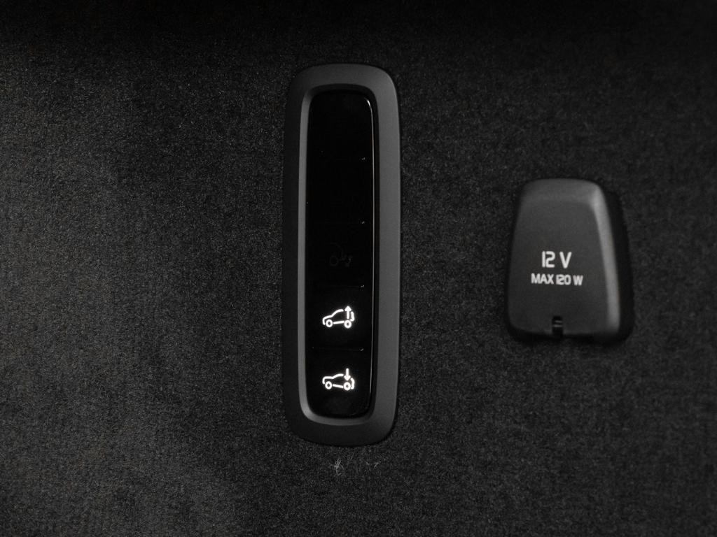 Volvo ES90