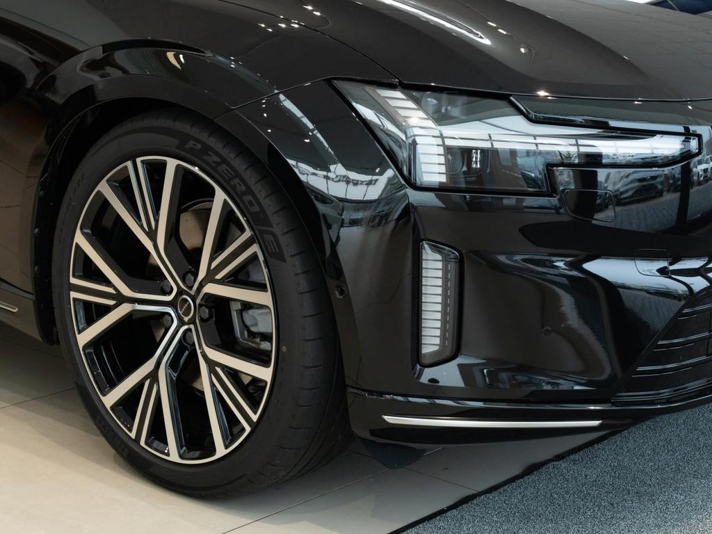 Volvo ES90