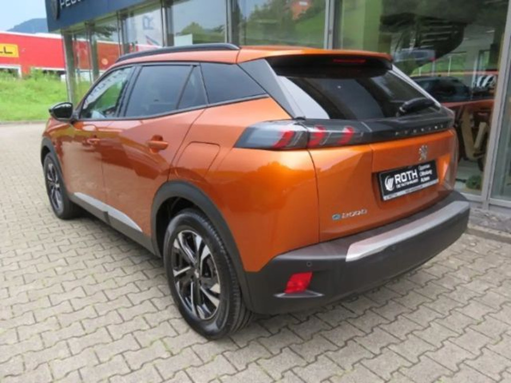 Peugeot e-2008
