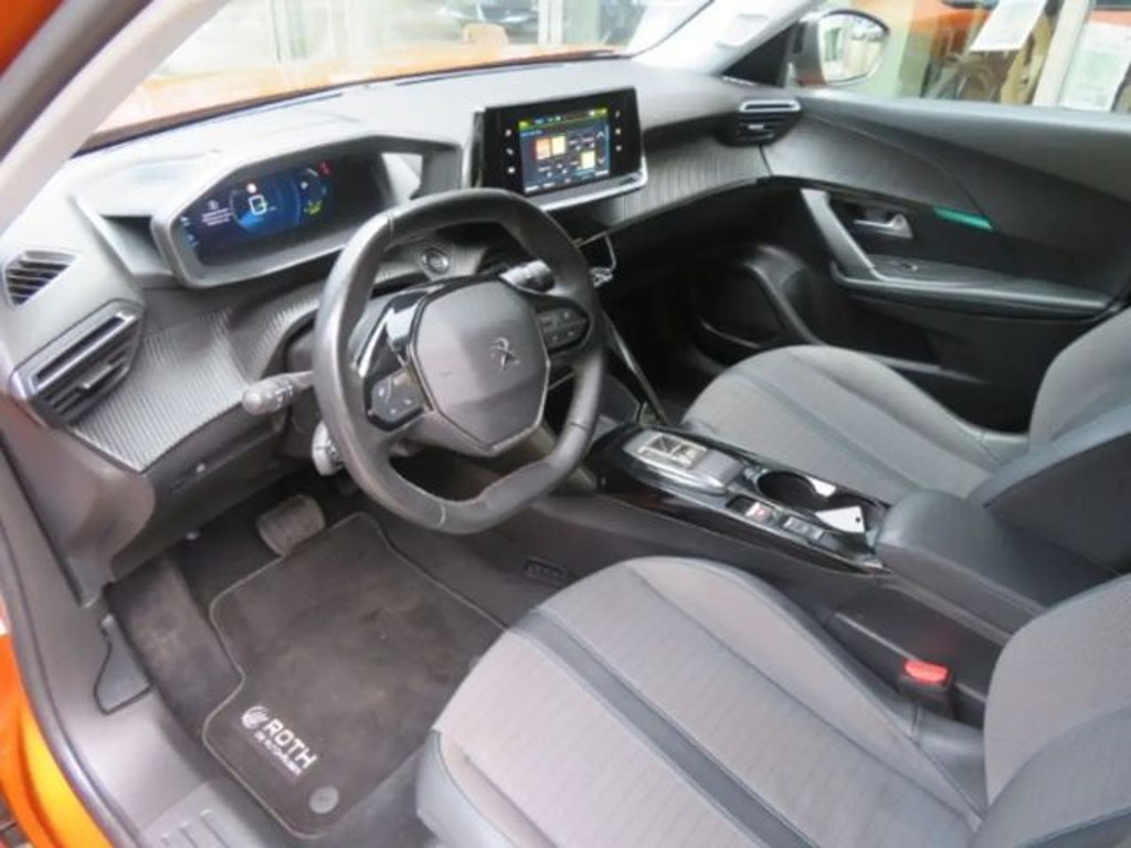Peugeot e-2008