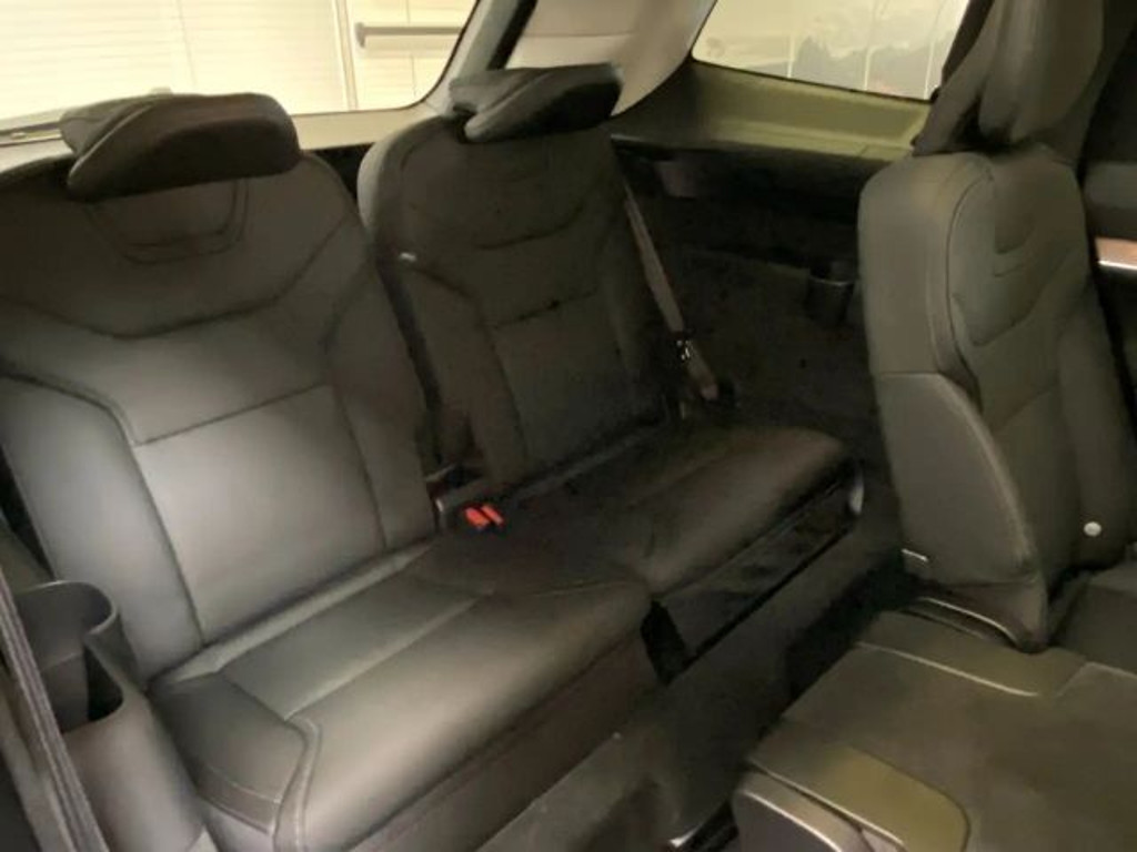 Volvo EX90