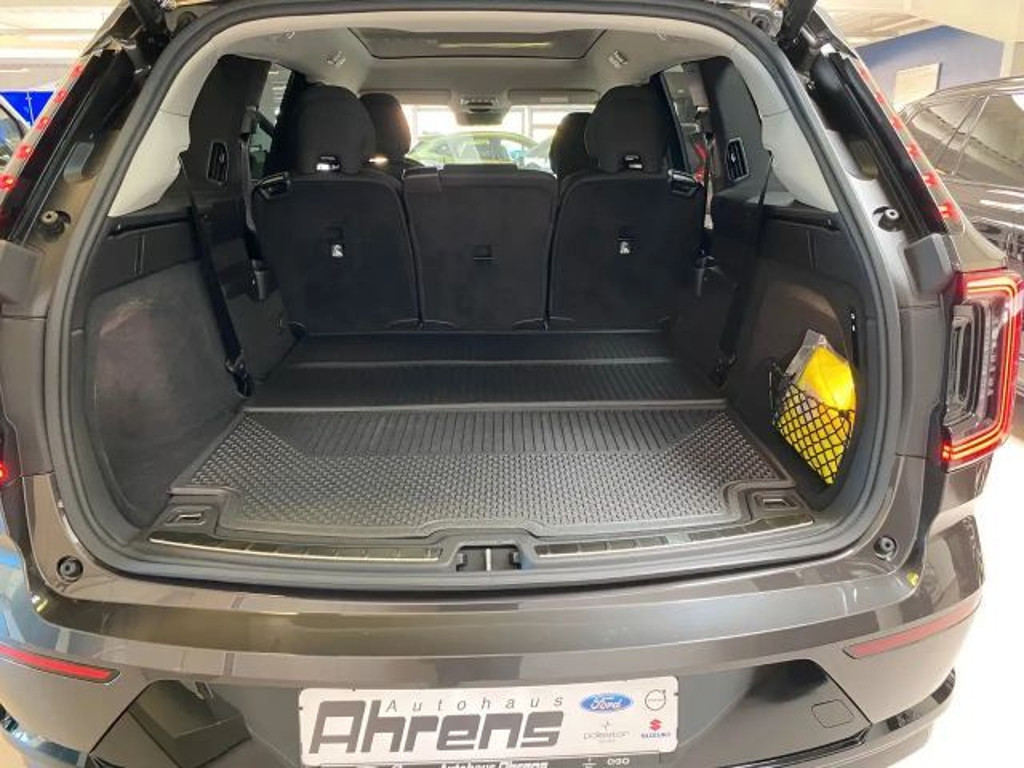 Volvo EX90