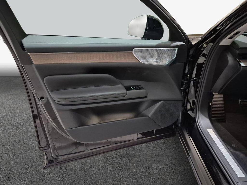 Volvo ES90