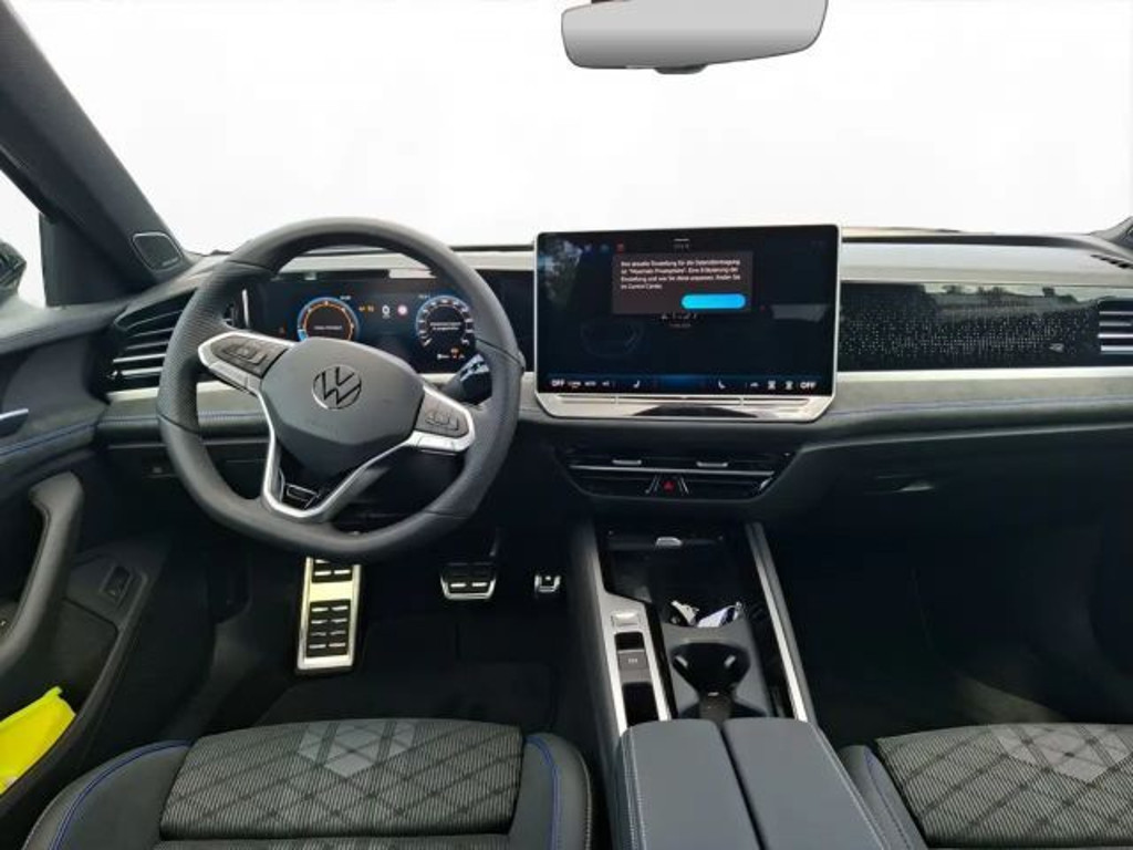 Volkswagen Passat DSG R-Line