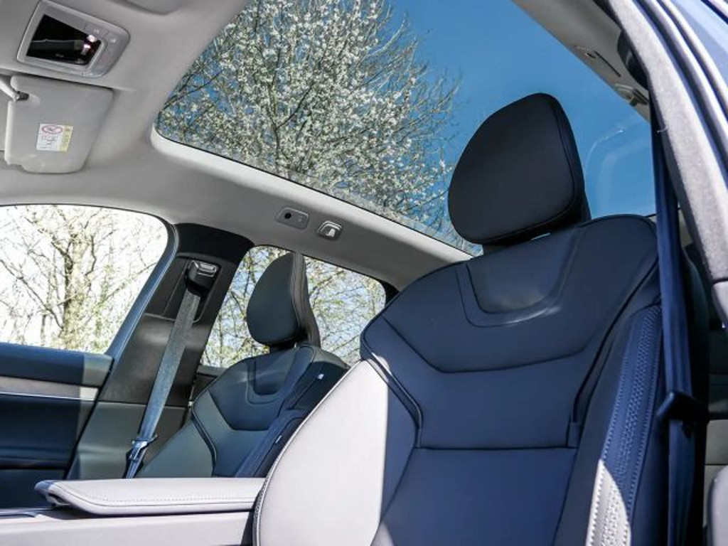 Volvo EX90