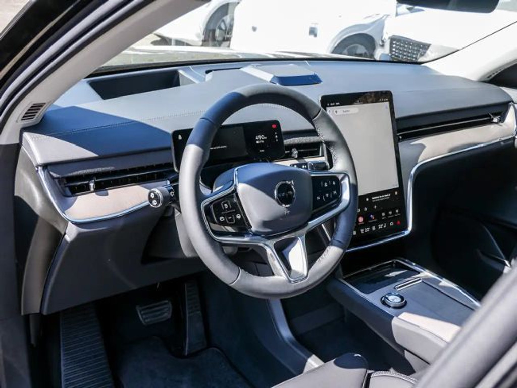 Volvo EX90