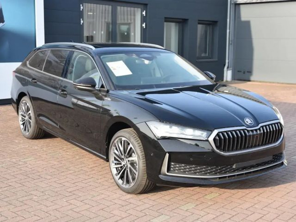 Skoda Superb iV 1.5 TSI
