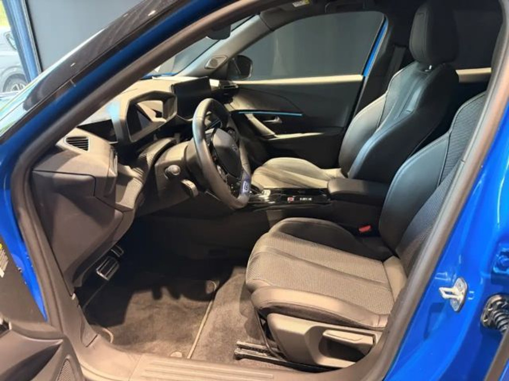 Peugeot e-2008