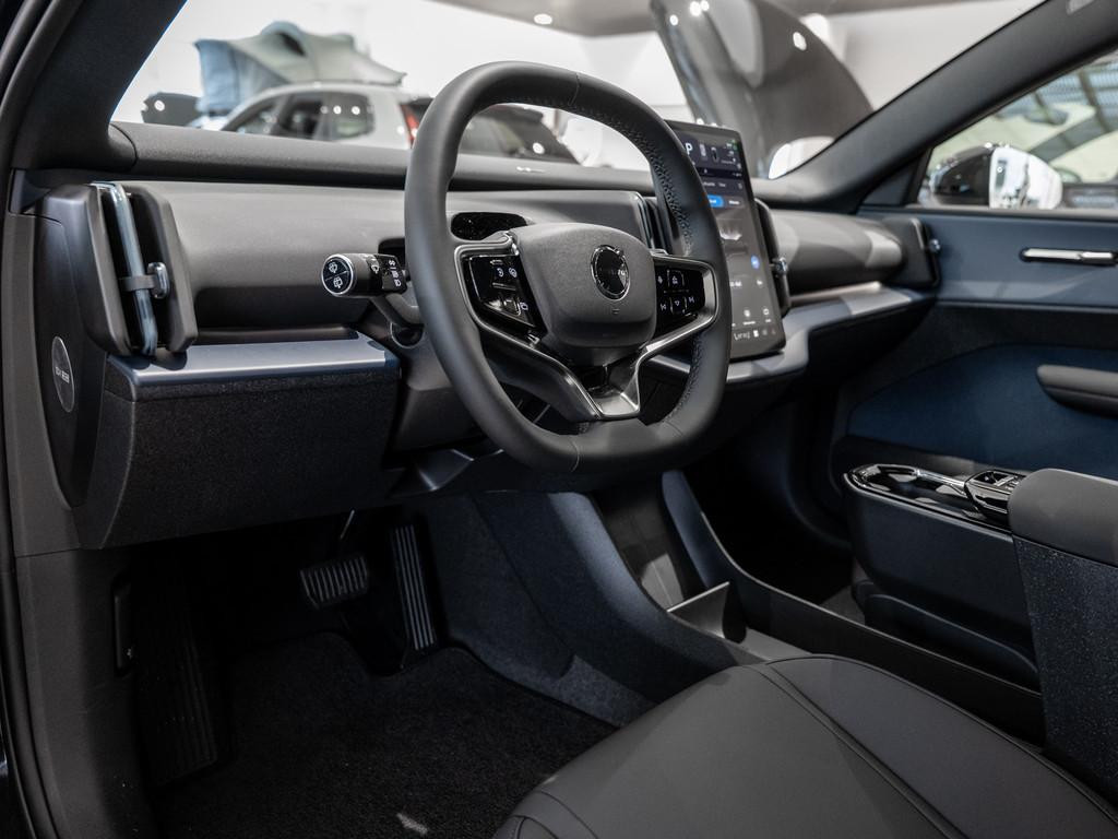 Volvo EX30