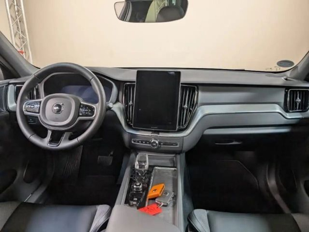 Volvo XC60 Plus