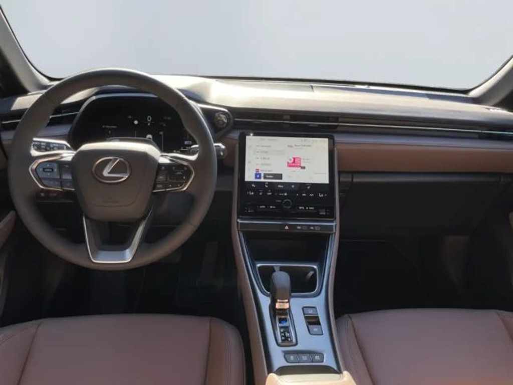 Lexus LBX