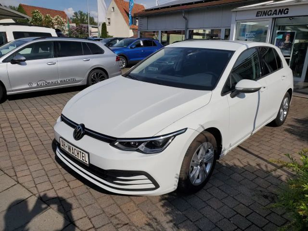 Volkswagen Golf Life Plus