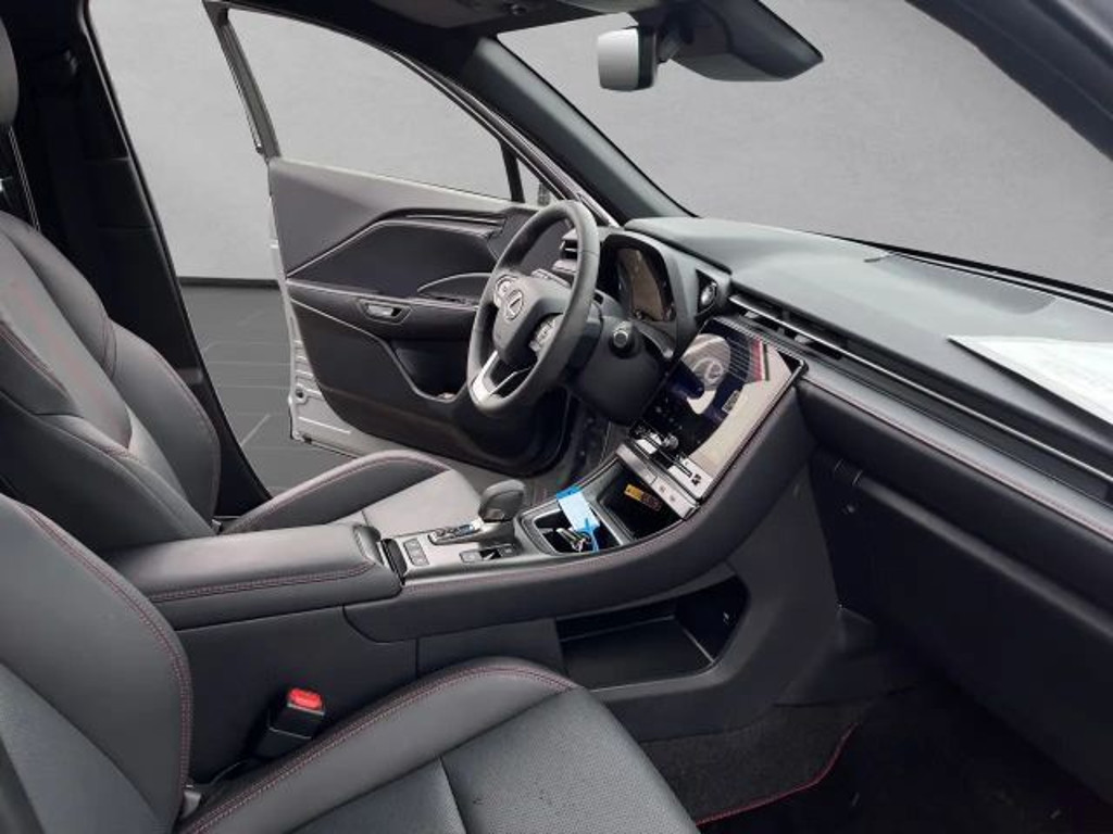 Lexus LBX
