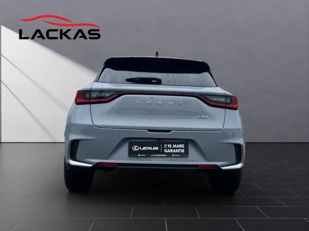 Lexus LBX