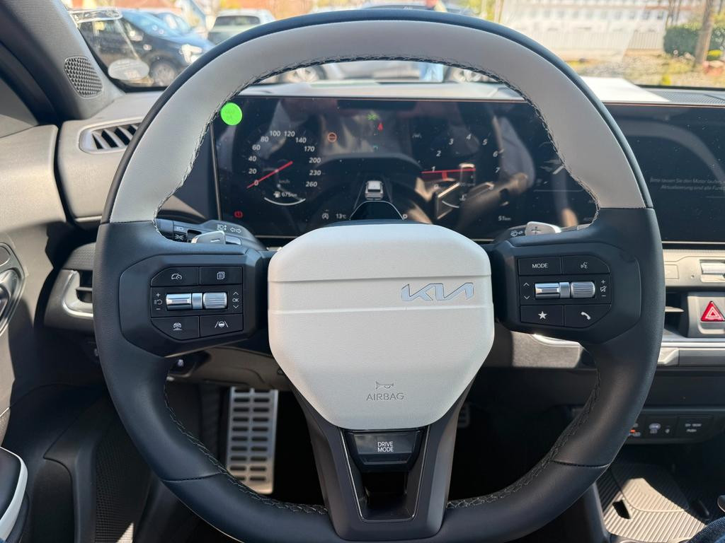 Kia K4