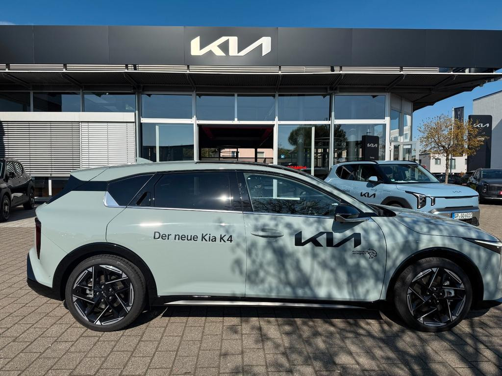 Kia K4