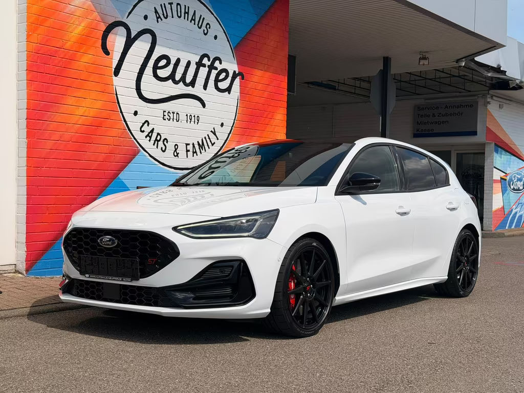 Ford Focus ST Line