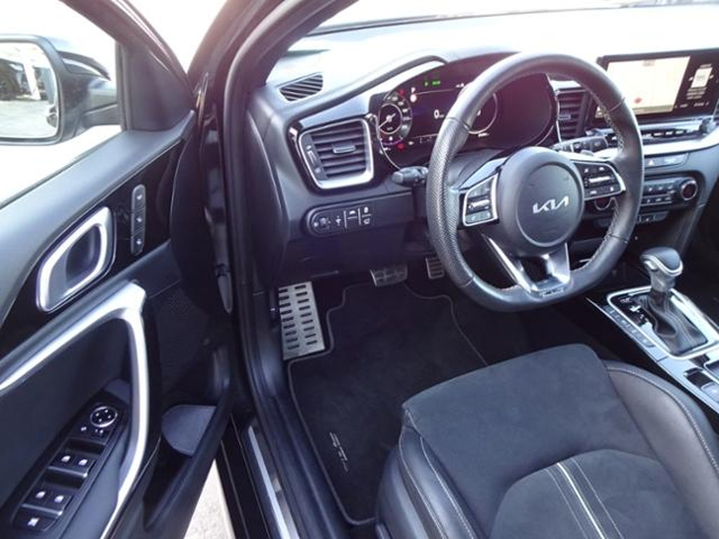 Kia ProCeed