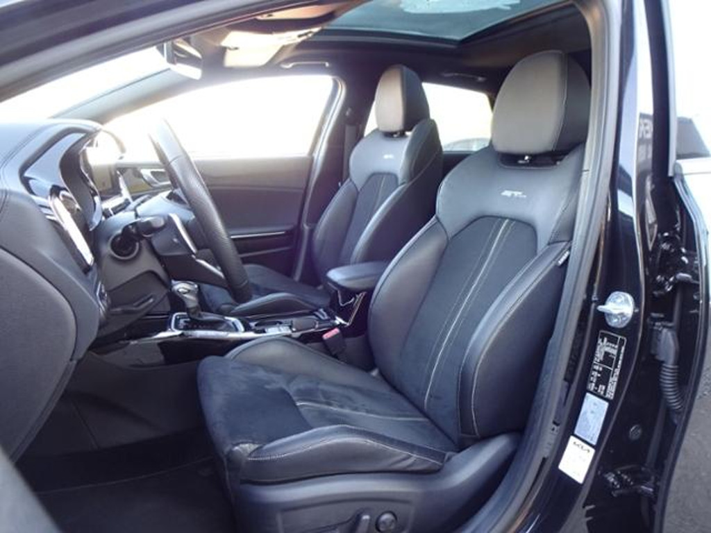 Kia ProCeed