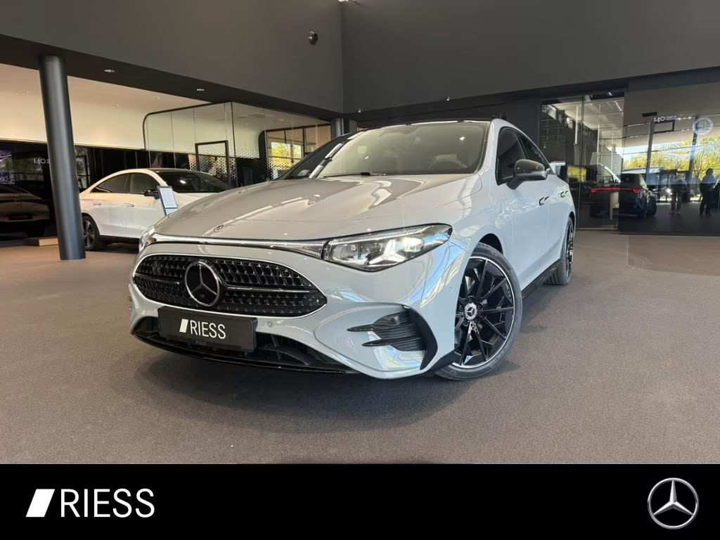 Mercedes-Benz CLA-Klasse CLA 200 AHK AUT DynLicht Fernlichtass. KeyLess