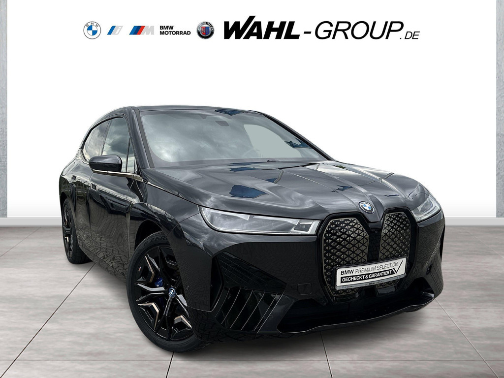BMW iX