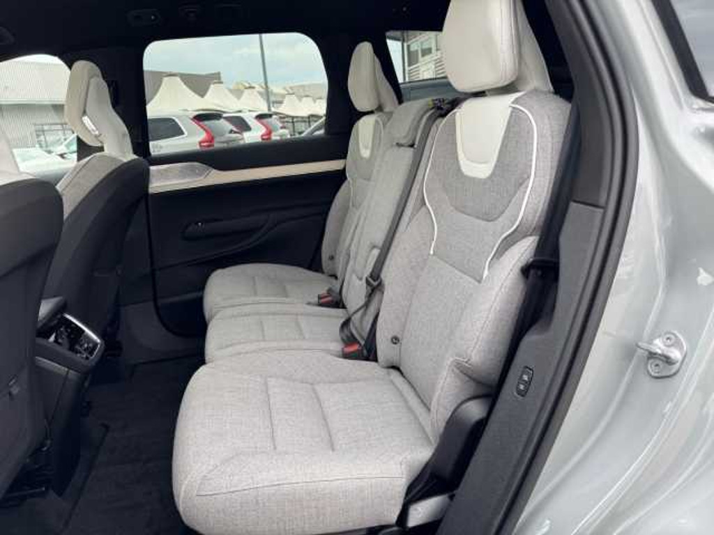 Volvo EX90