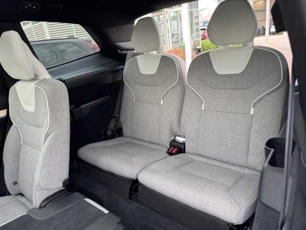 Volvo EX90