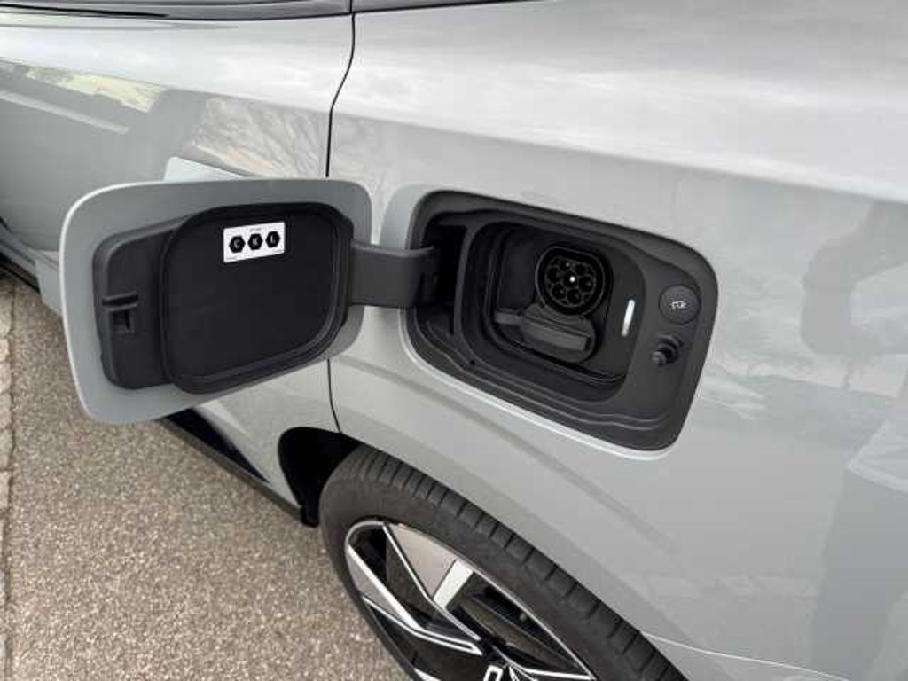Volvo EX90