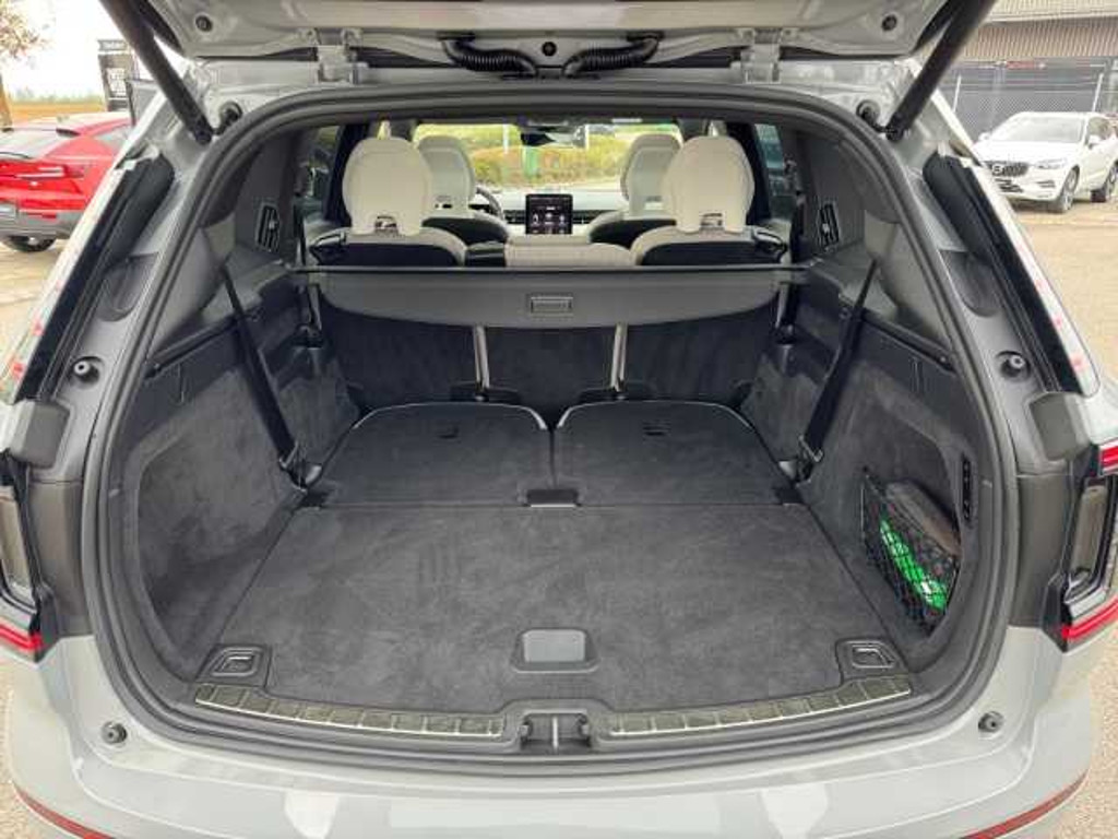 Volvo EX90