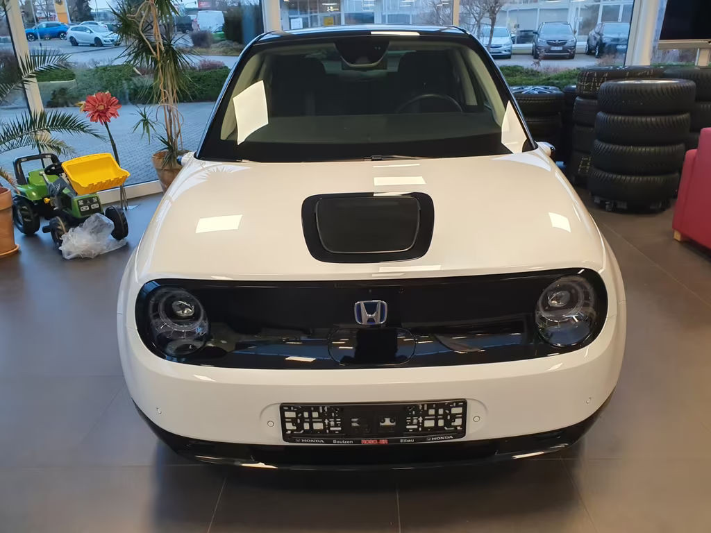 Honda e