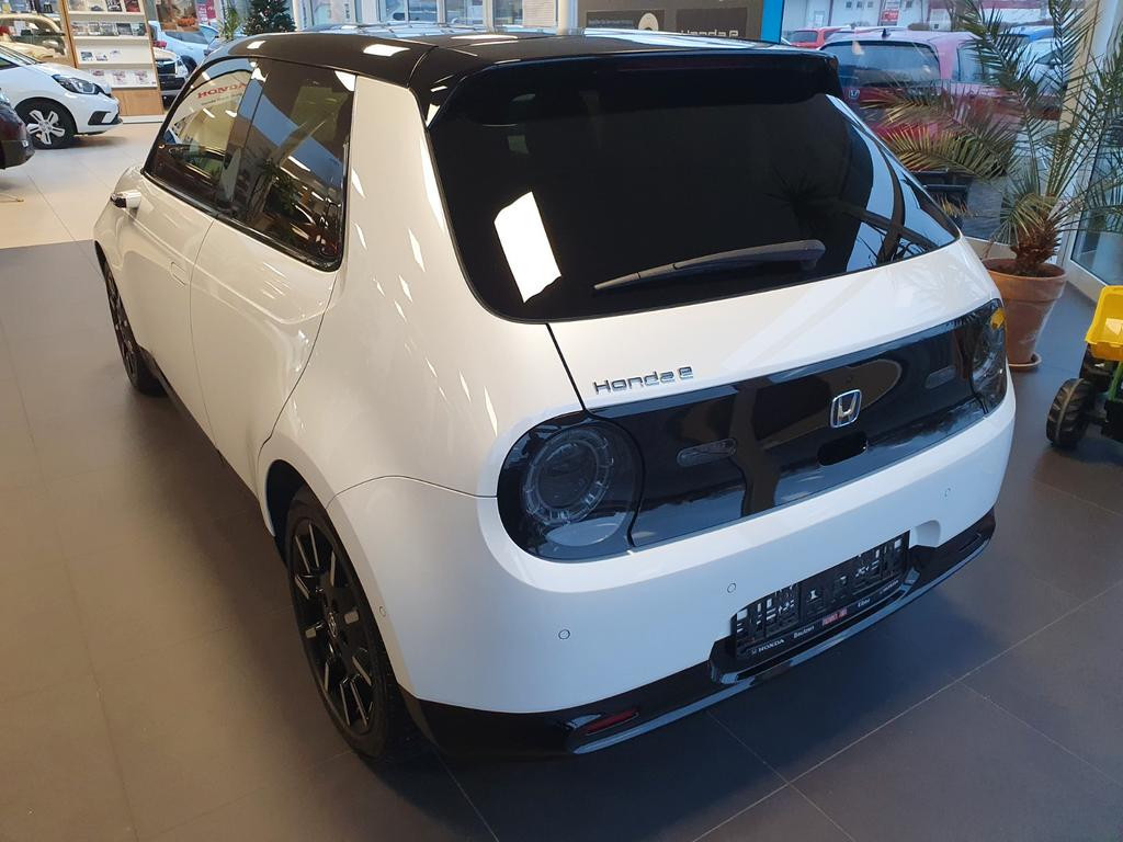 Honda e