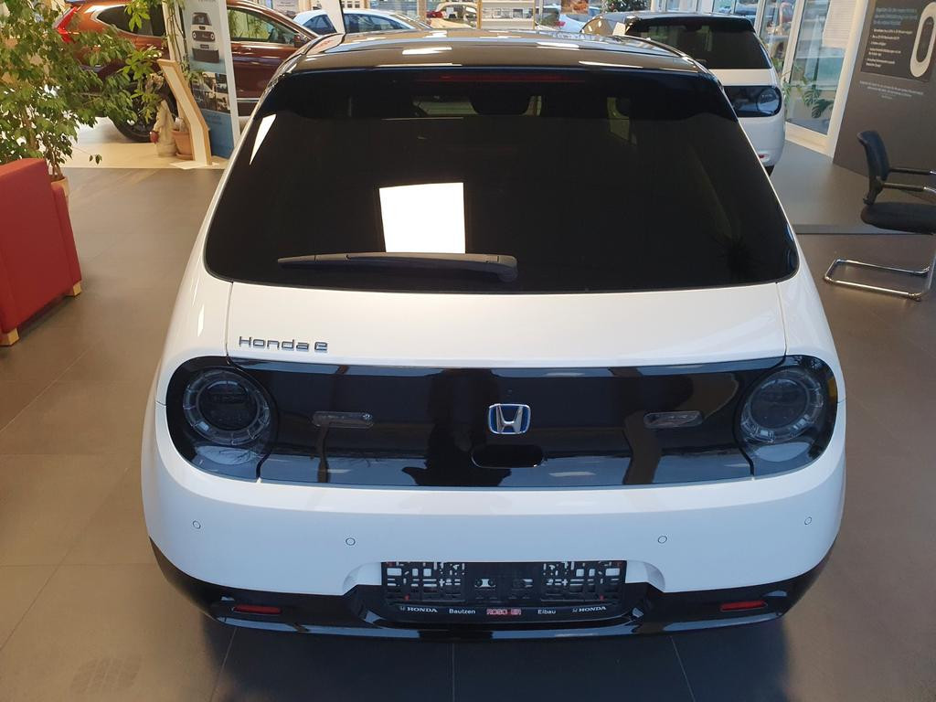 Honda e