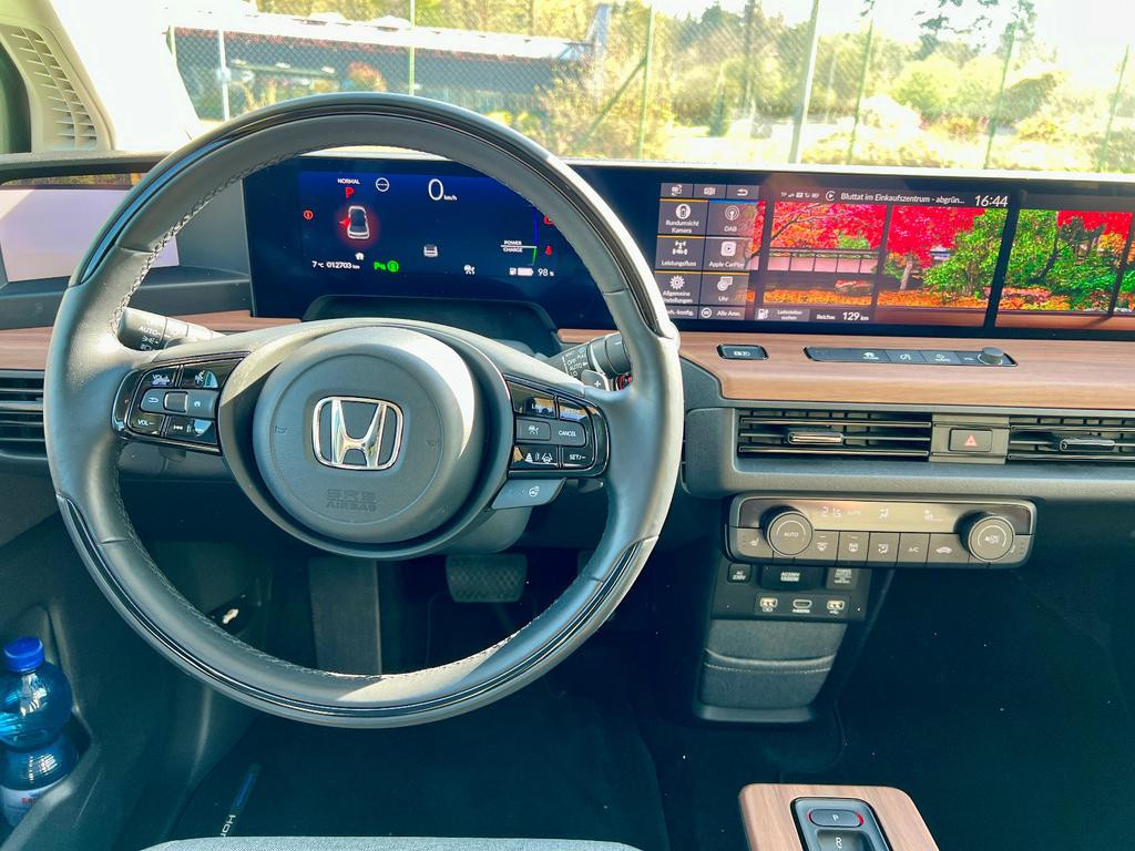 Honda e